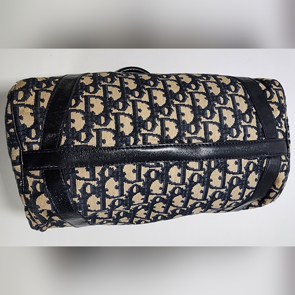 Christian Dior Boston Trotter. Small spots ext. Int dryness NO peeling or sticky - Picture 6 of 15